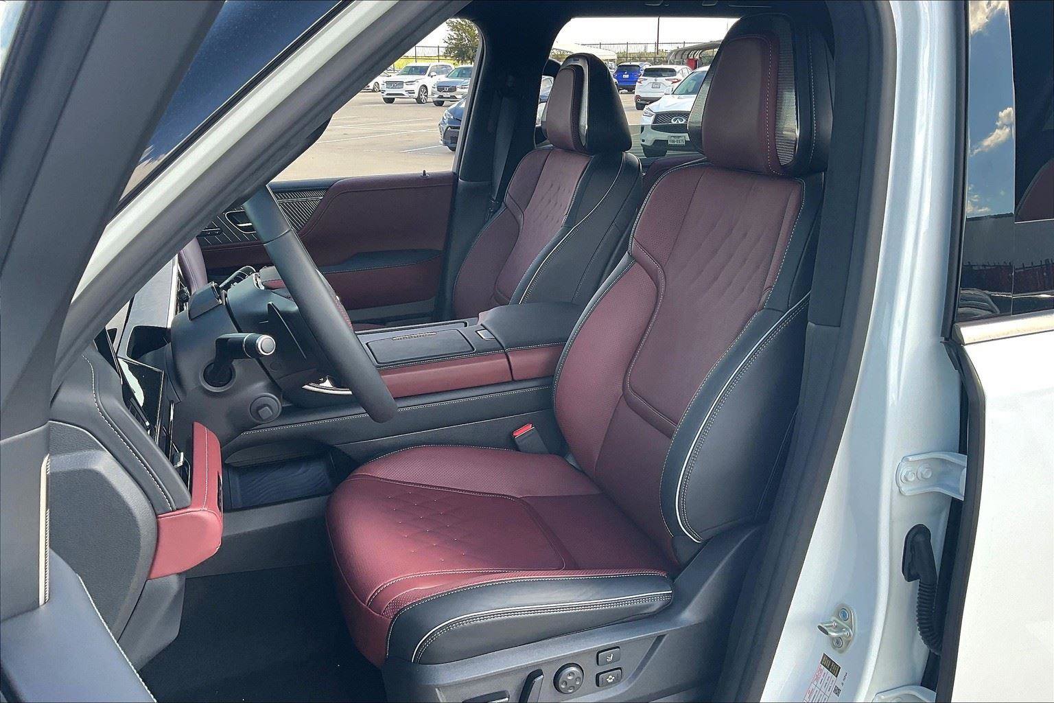 New 2026 INFINITI QX80 Autograph w/ Premium Cargo Package image 17