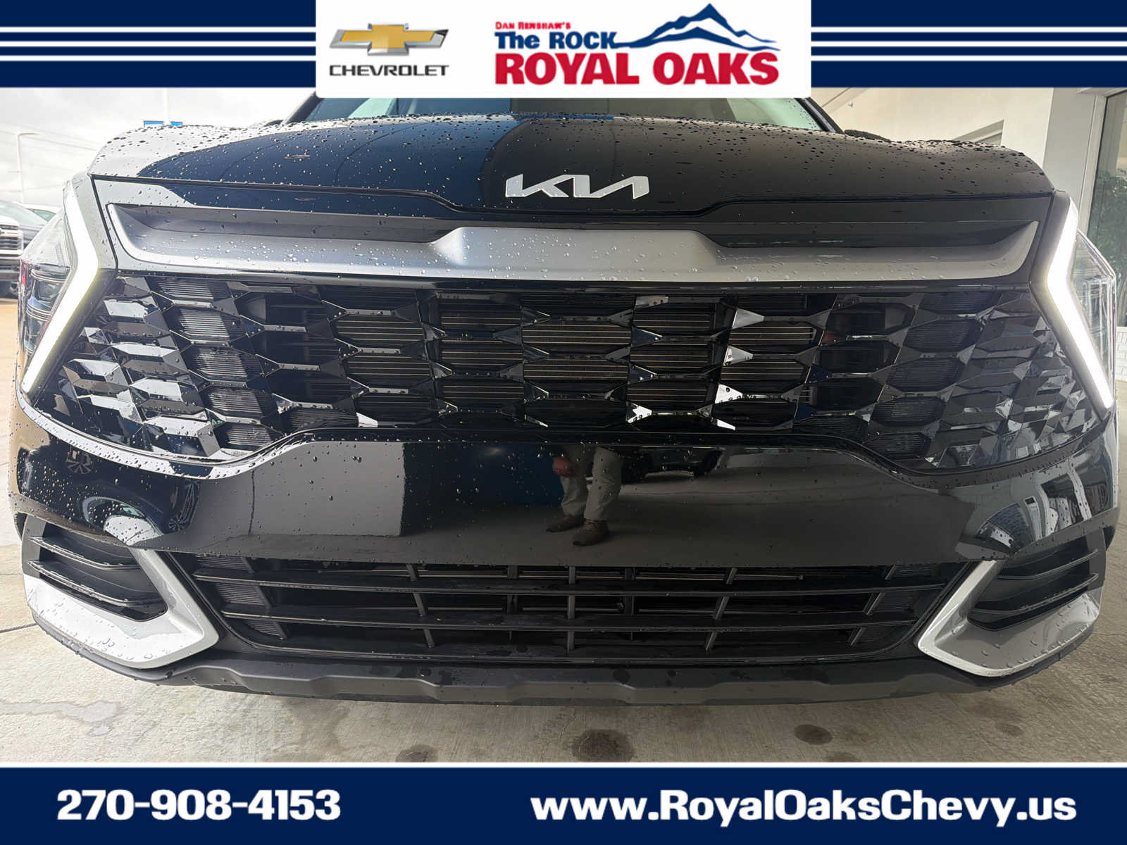 Used 2025 Kia Sportage EX FWD image 11