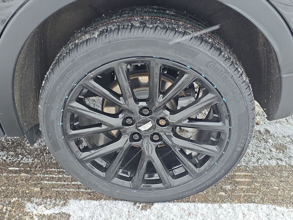 Used 2022 Cadillac XT4 Premium Luxury w/ Driver Assist Package image 33