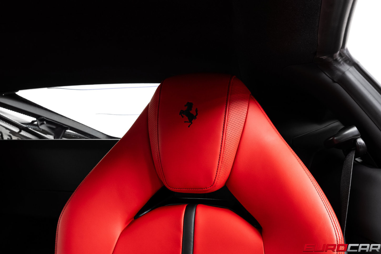 Used 2020 Ferrari F8 Tributo RWD image 52