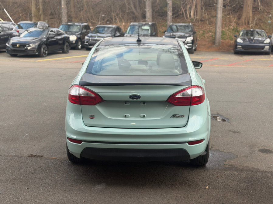 Used 2017 Ford Fiesta SE image 5