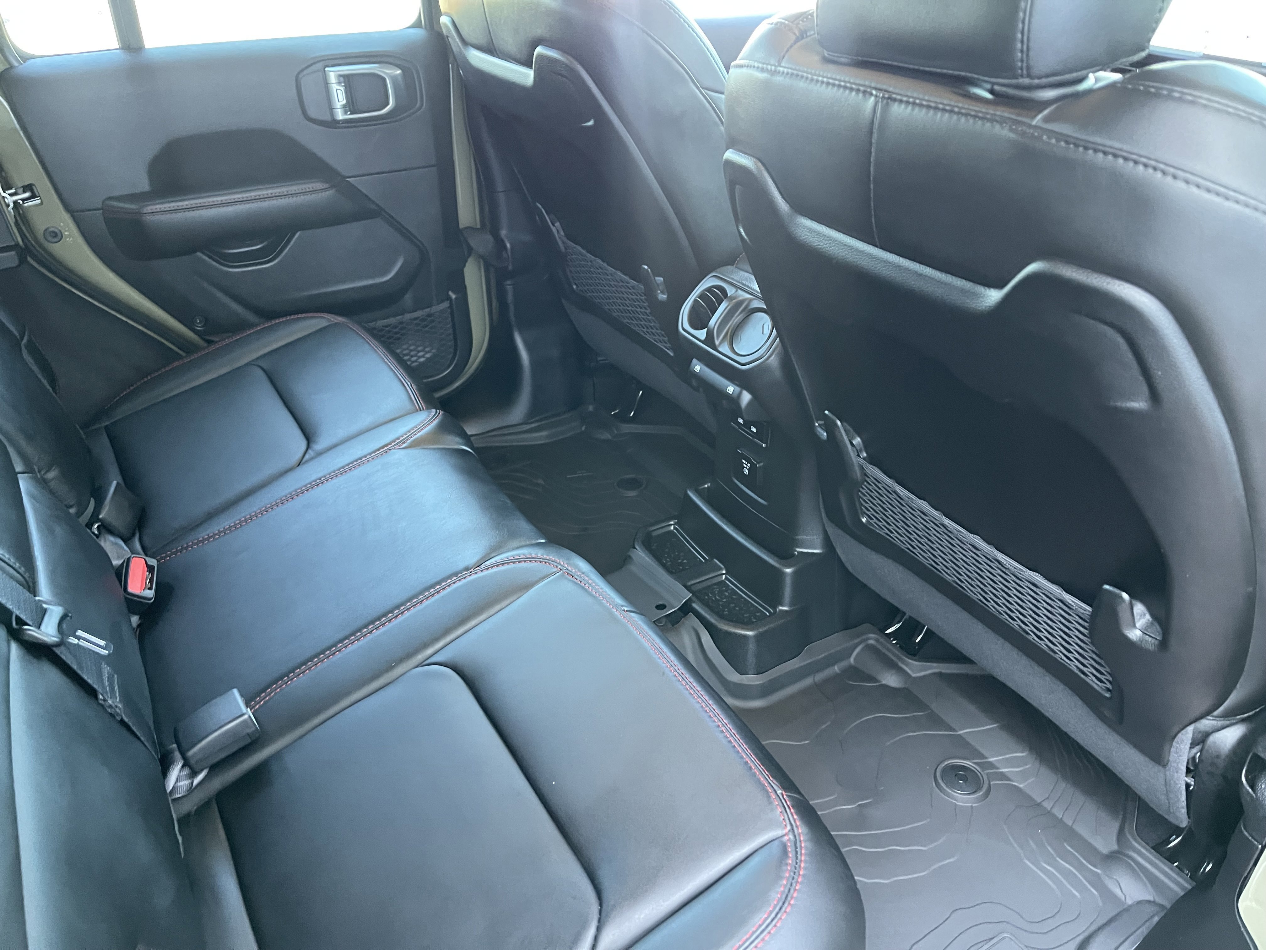 New 2026 Jeep Wrangler Unlimited Rubicon AWD/4WD image 28