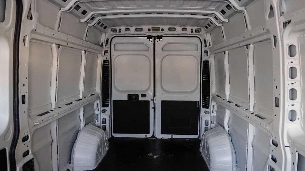 Used 2023 RAM ProMaster 2500 w/ Premium Convenience Group (B) FWD image 25