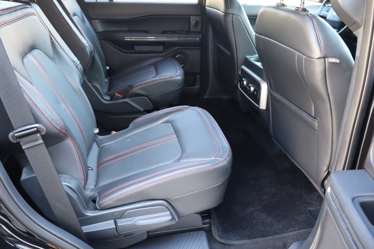 Used 2022 Ford Expedition Limited RWD image 19