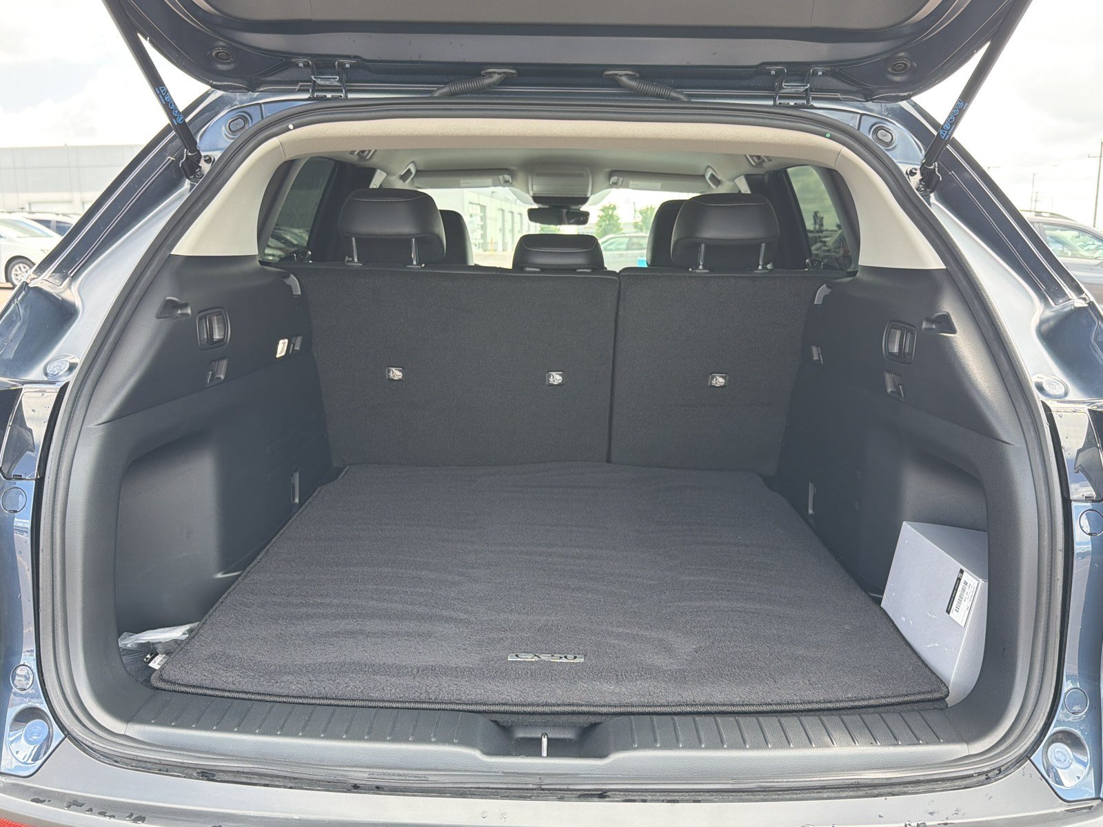 Used 2025 MAZDA CX-50 AWD 2.5 S w/ Cargo Package image 18