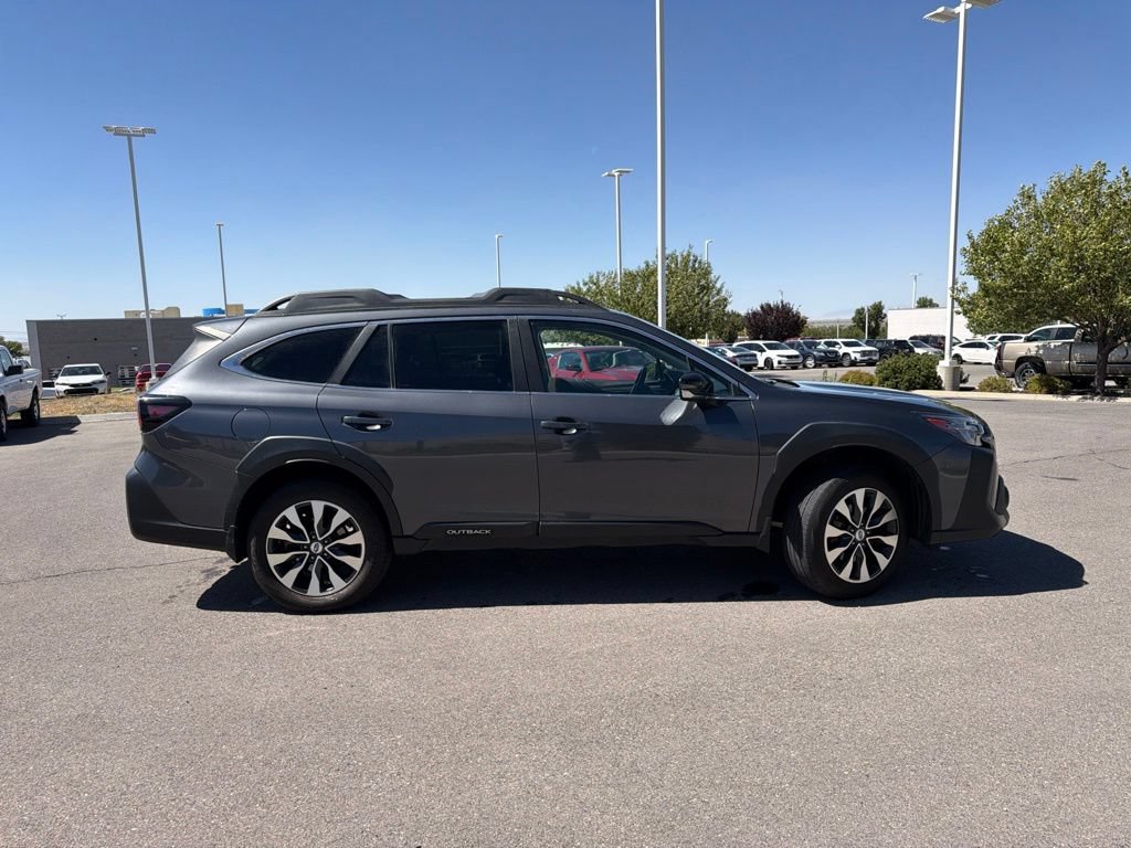 Used 2023 Subaru Outback Limited XT AWD/4WD image 4