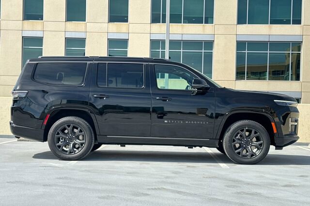 New 2026 Jeep Grand Wagoneer Limited AWD/4WD image 3