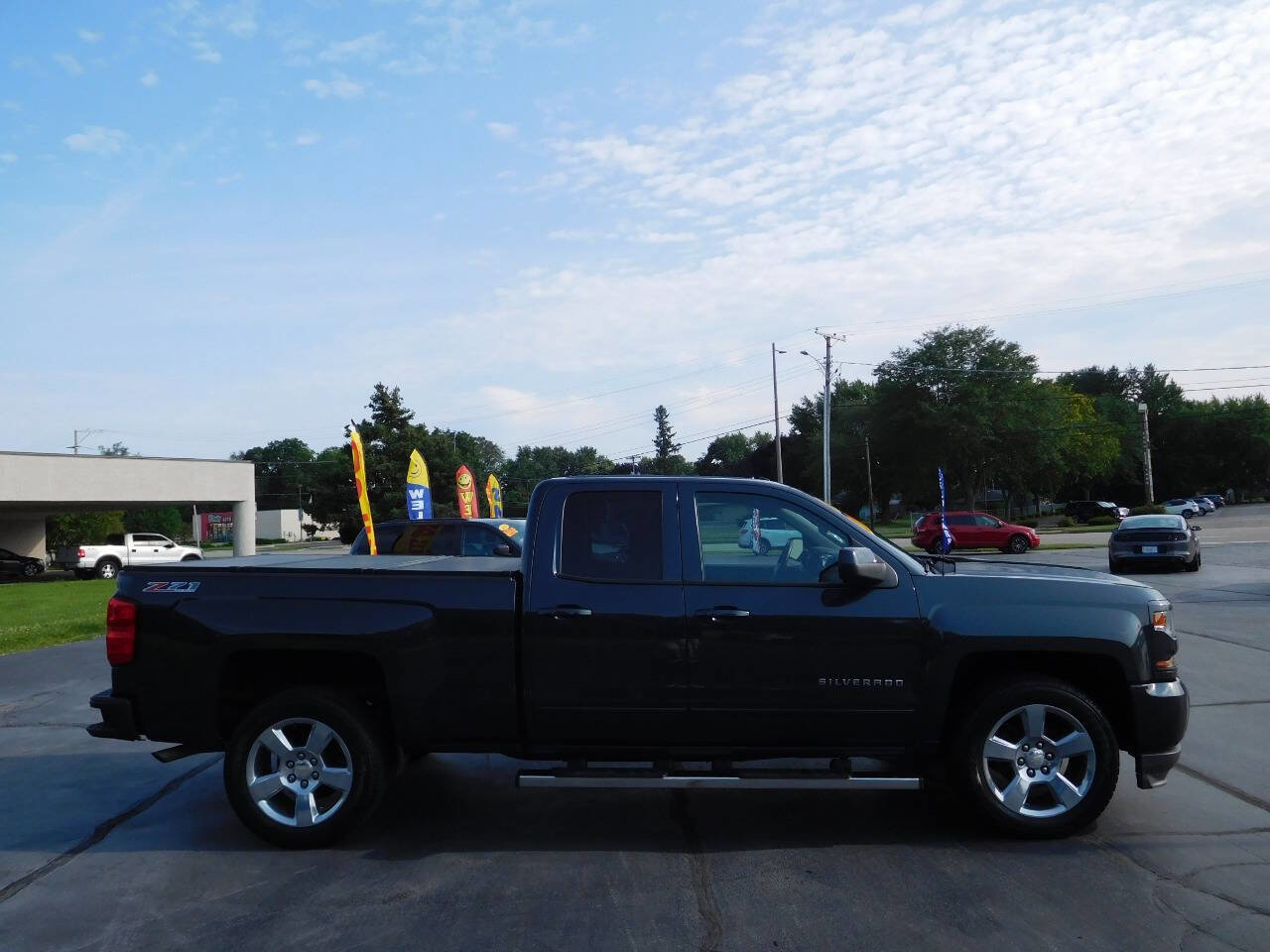 Used 2017 Chevrolet Silverado 1500 LT w/ All Star Edition image 5