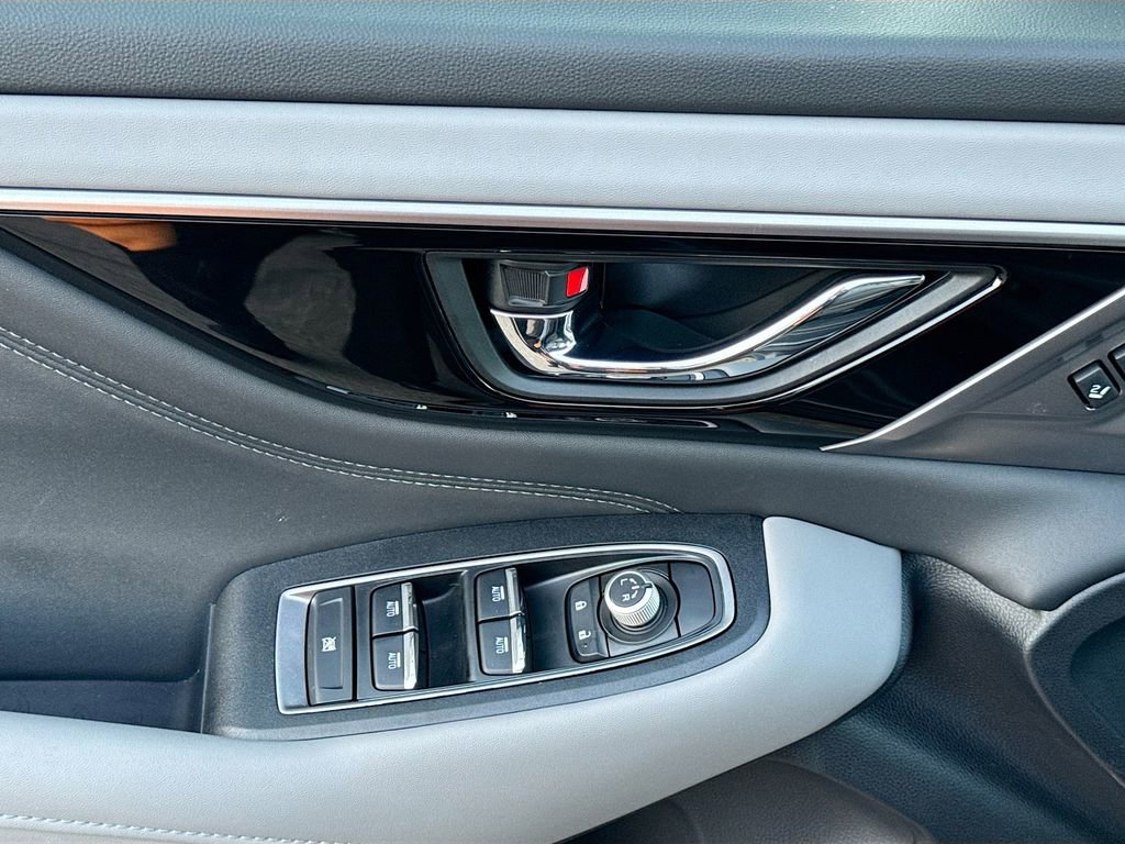 Certified 2025 Subaru Outback Limited image 25