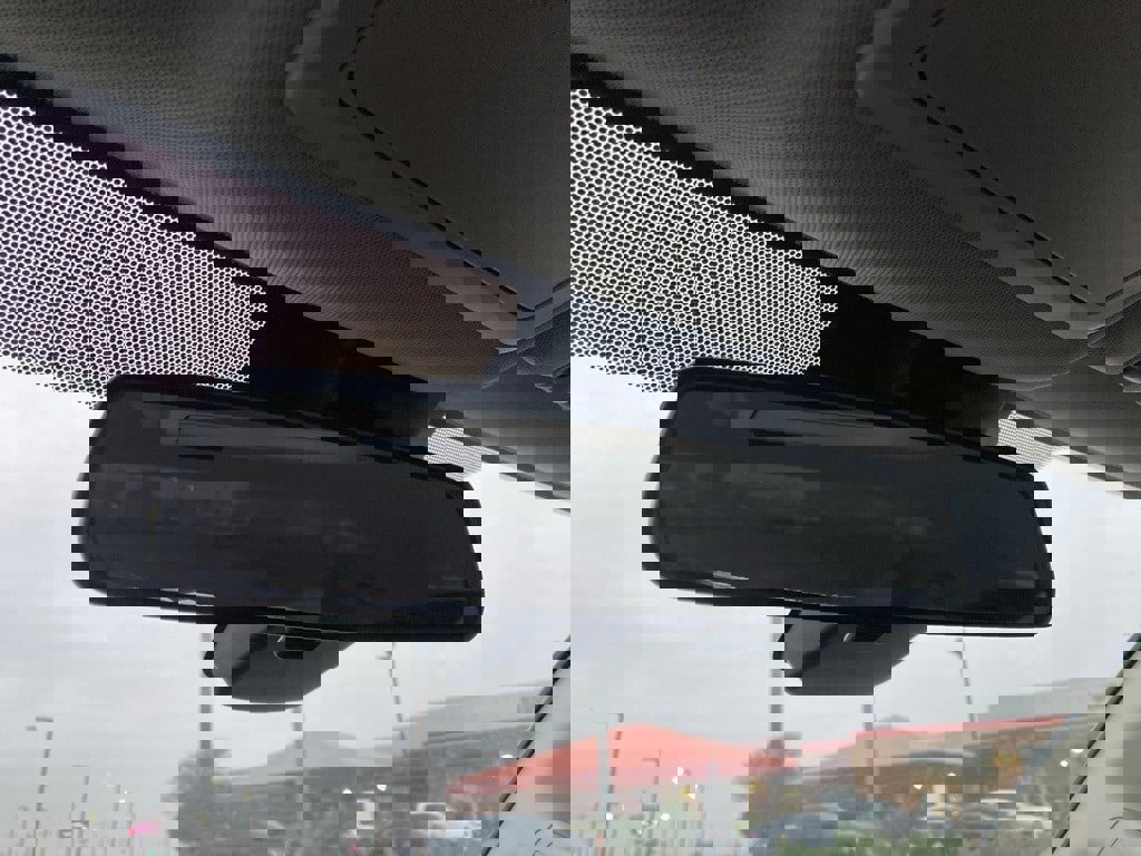 Used 2020 Toyota Tacoma SR image 30