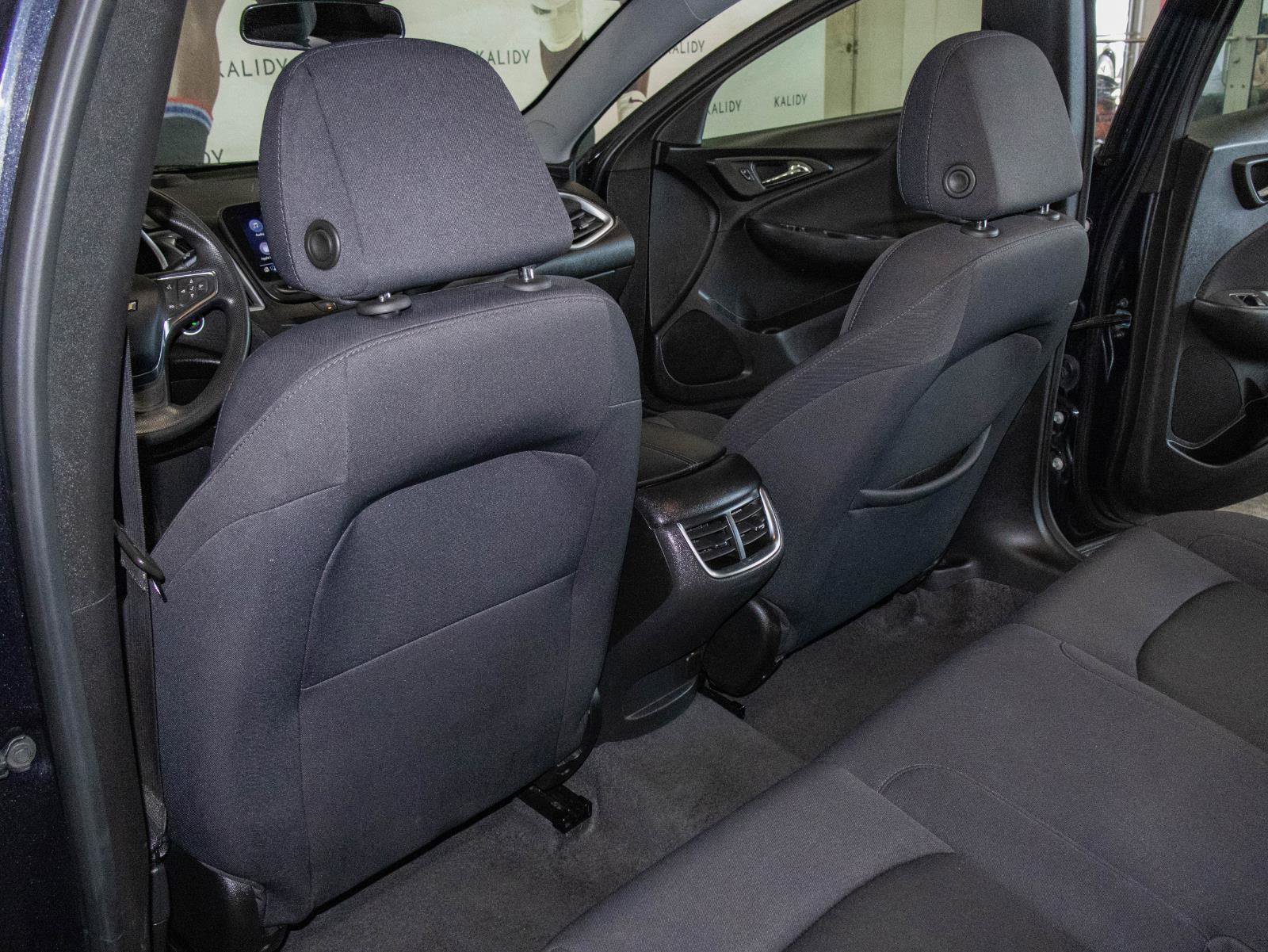 Used 2023 Chevrolet Malibu LT image 9