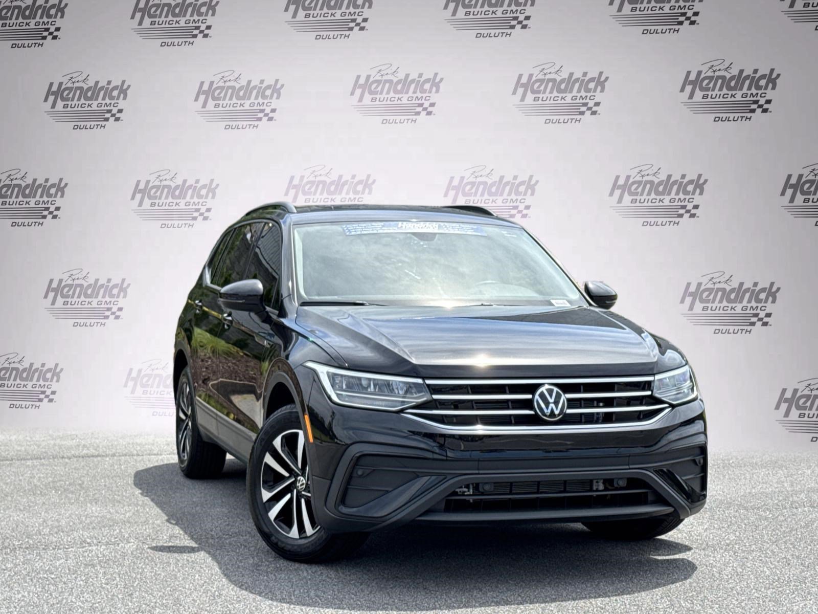 Used 2024 Volkswagen Tiguan S FWD video 2