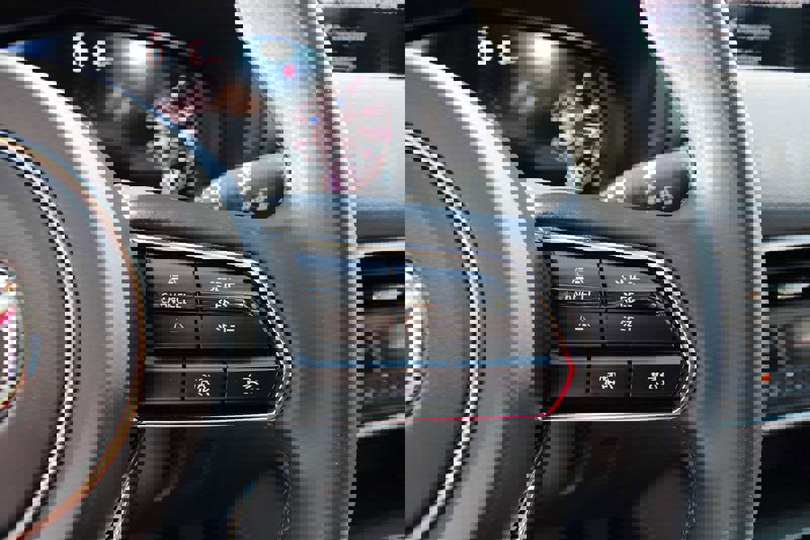 Used 2025 MAZDA CX-90 Plug-In Hybrid w/Premium Sport image 19