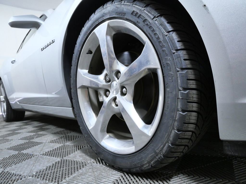 Used 2015 Chevrolet Camaro LT w/ RS Package image 2