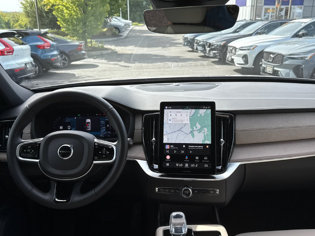 Certified 2026 Volvo XC90 B6 Plus AWD/4WD image 24