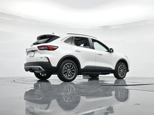 New 2026 Ford Escape SE w/ PHEV Premium Package FWD image 31