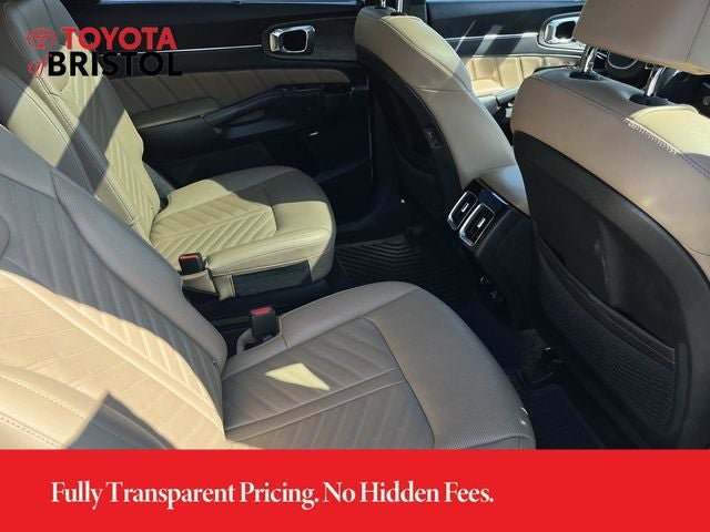 Used 2025 Kia Sorento SX Prestige w/ Olive Brown Leather Package AWD/4WD image 24