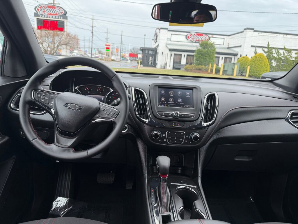 Used 2024 Chevrolet Equinox RS AWD/4WD image 17