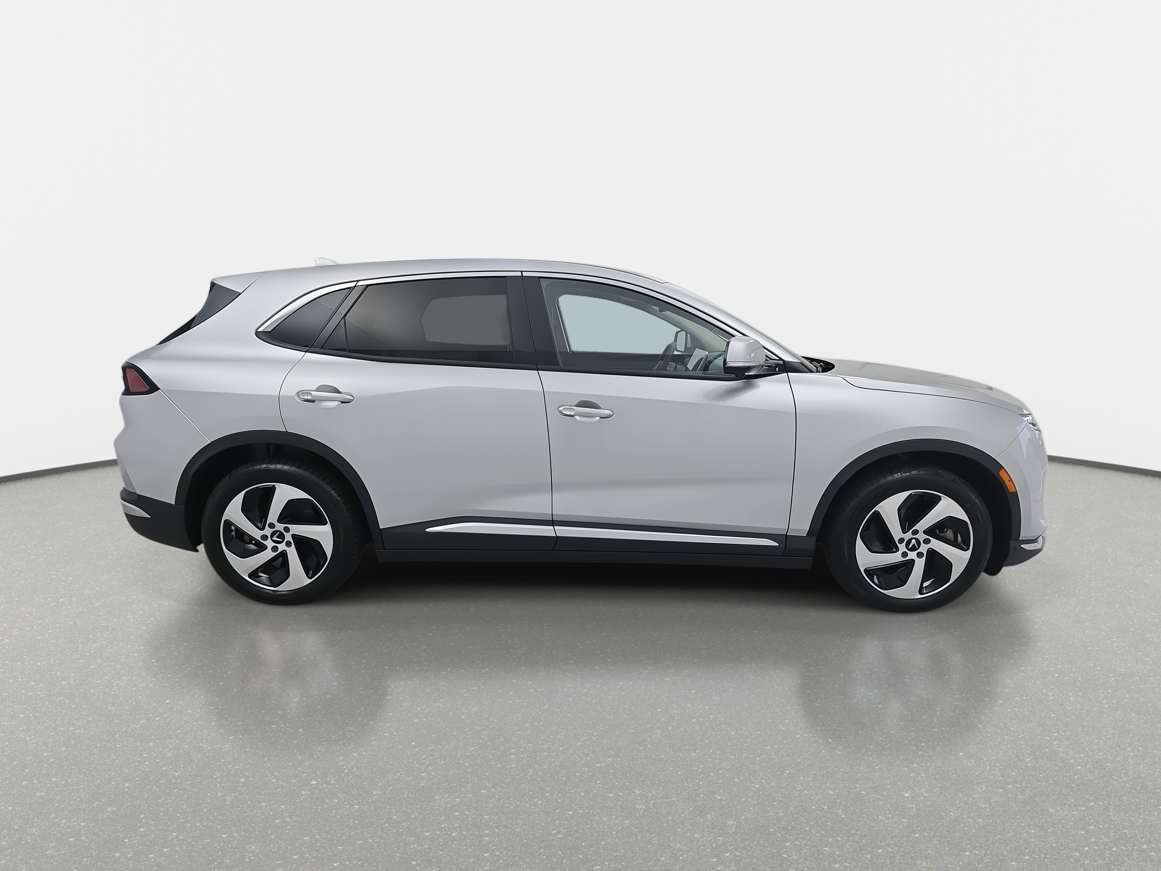 New 2025 VinFast VF 8 Eco image 4