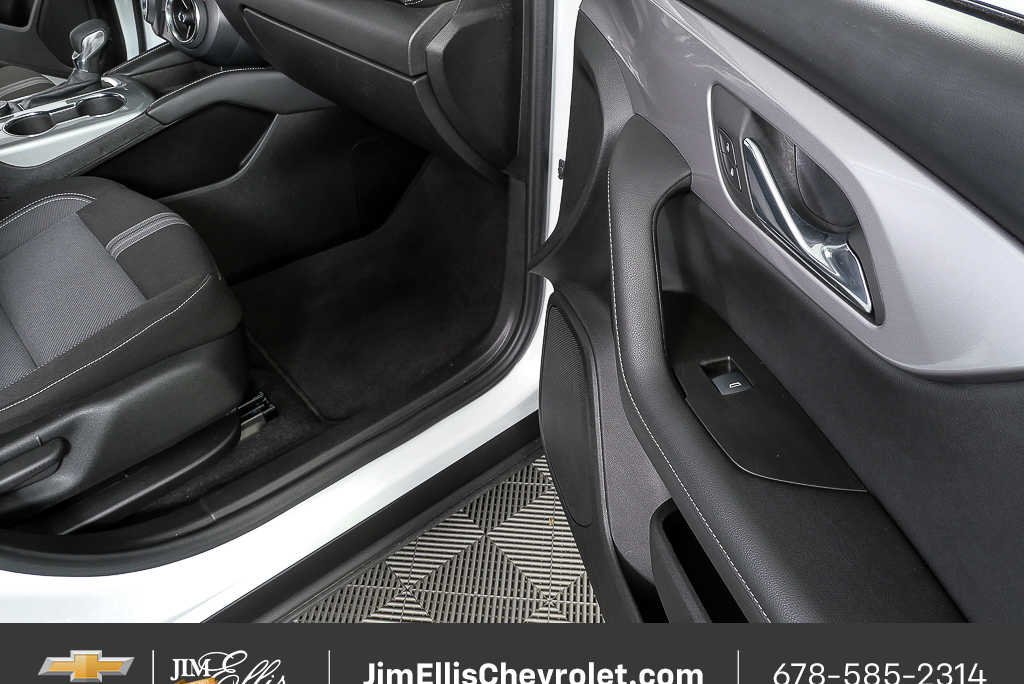 Certified 2025 Chevrolet Blazer LT FWD image 22