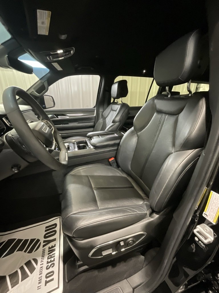 Used 2022 Jeep Wagoneer Series III image 10