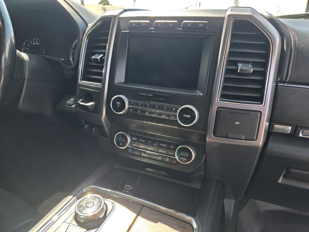 Used 2019 Ford Expedition Max Platinum AWD/4WD image 7
