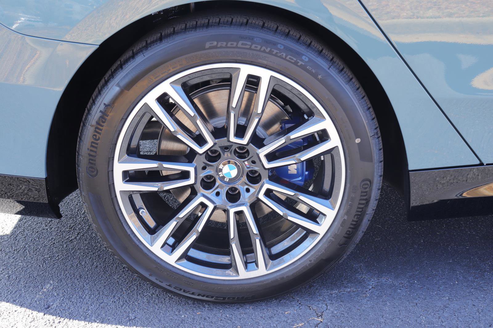 Used 2025 BMW 530i 530i w/ M Sport Package image 43