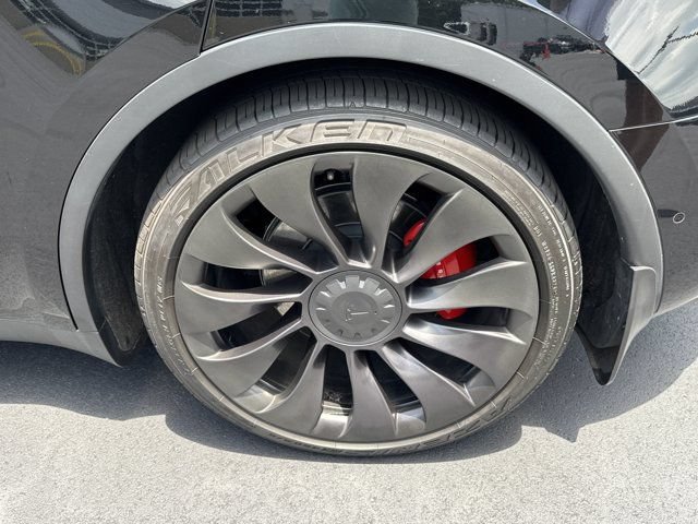 Used 2022 Tesla Model Y Performance AWD/4WD image 22