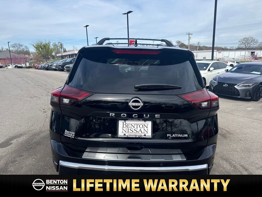 Used 2025 Nissan Rogue Platinum image 7