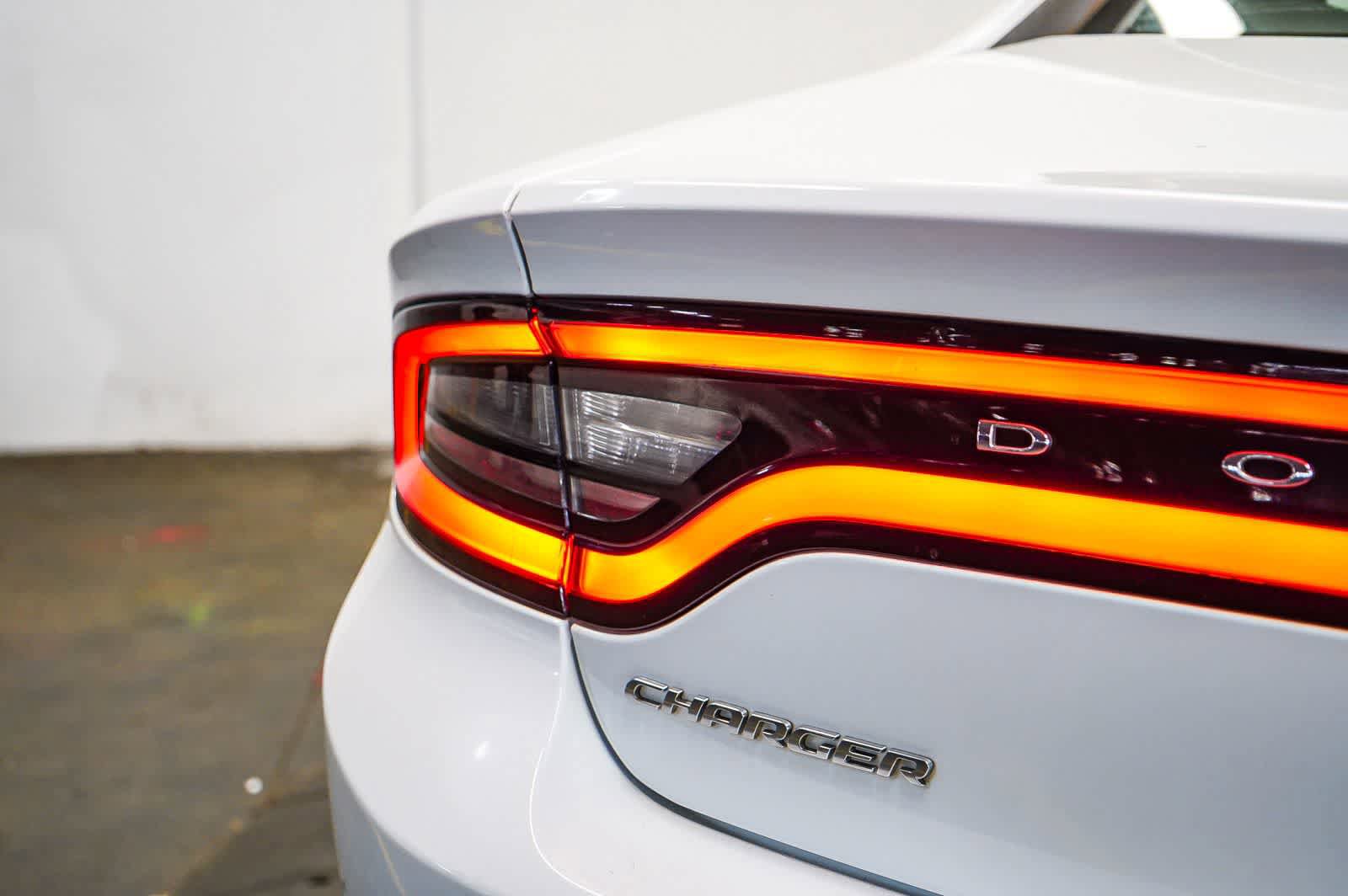 Used 2023 Dodge Charger SXT RWD image 11
