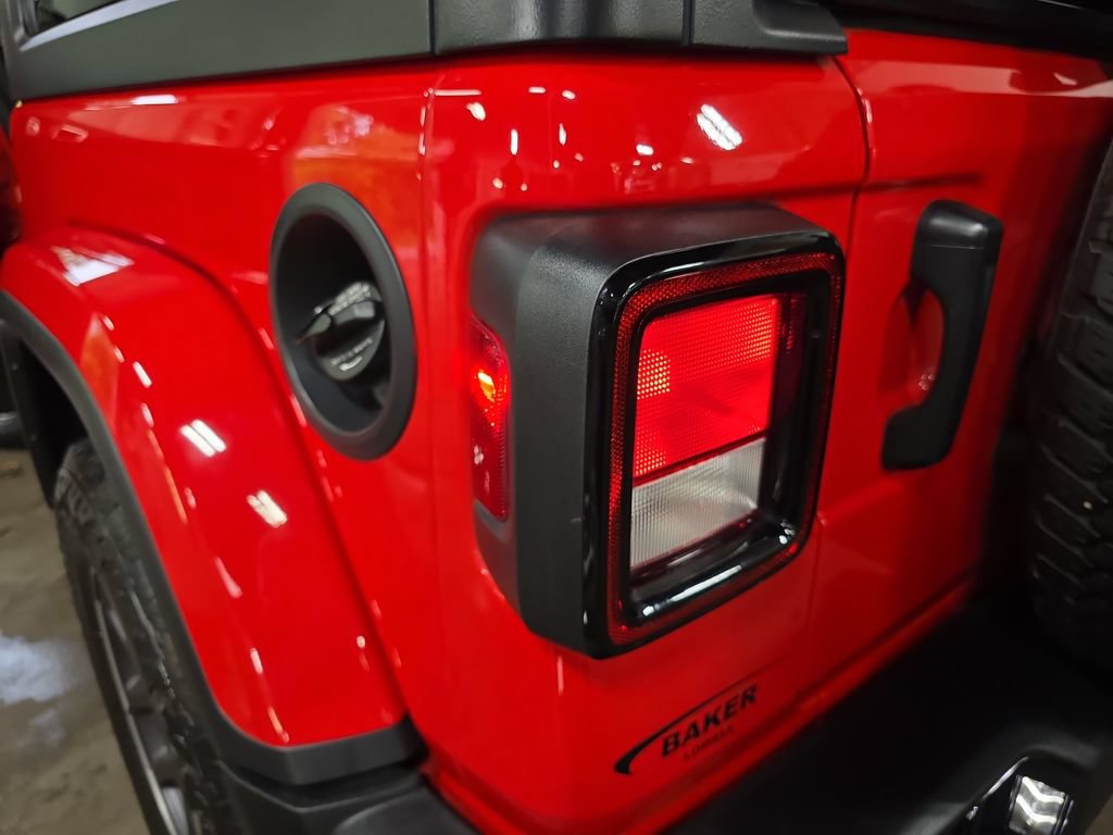 Used 2021 Jeep Wrangler Sport AWD/4WD image 33