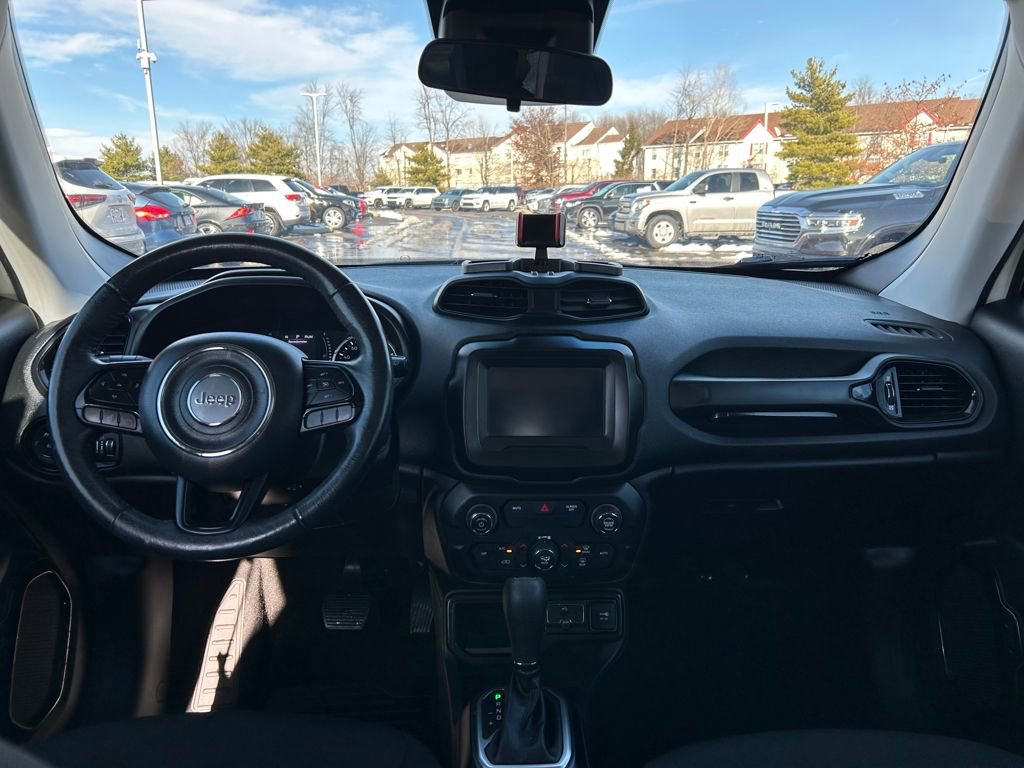 Certified 2018 Jeep Renegade Altitude image 9