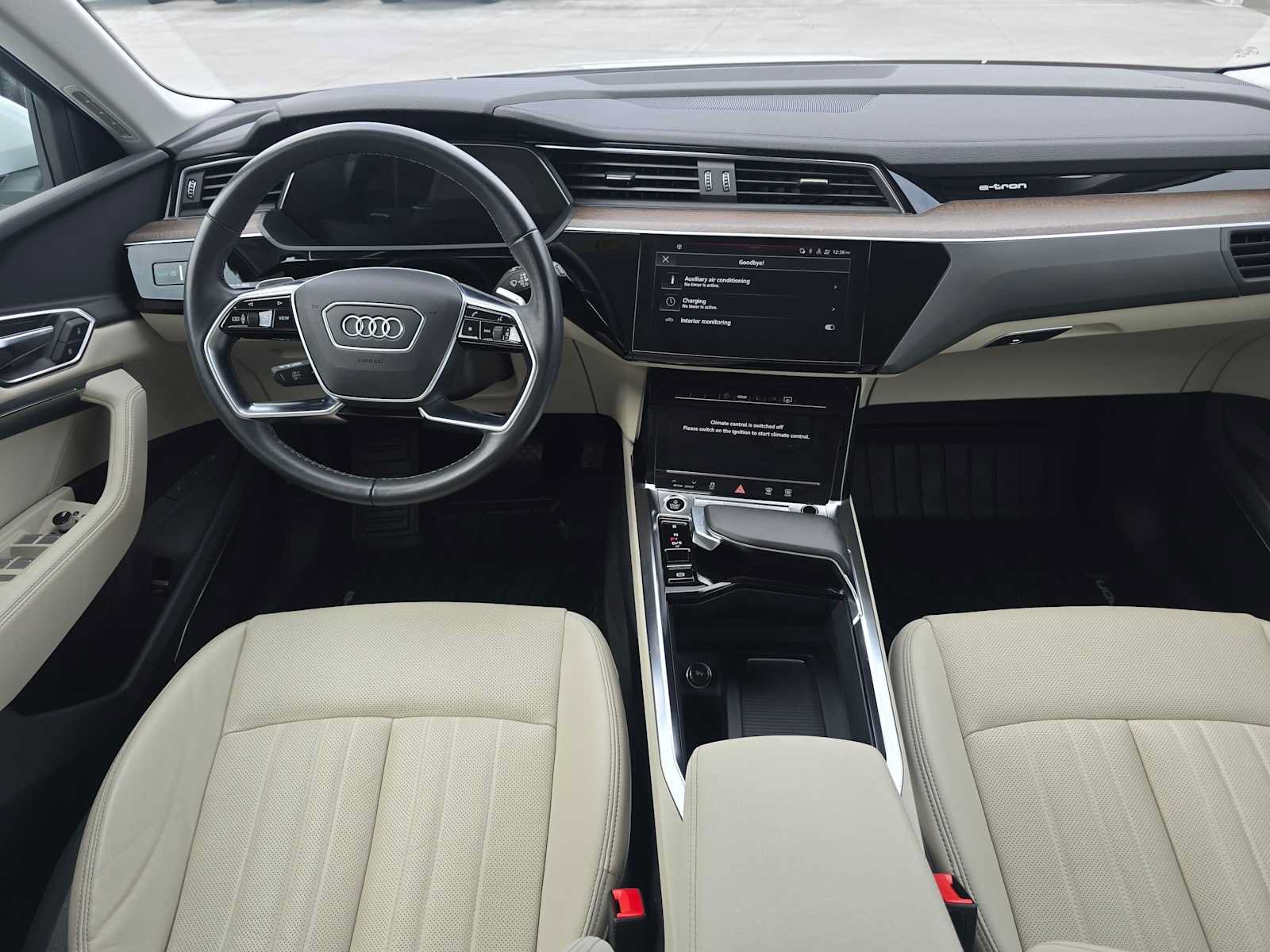 Used 2024 Audi Q8 e-tron Premium Plus w/ Premium Plus Package AWD/4WD image 18