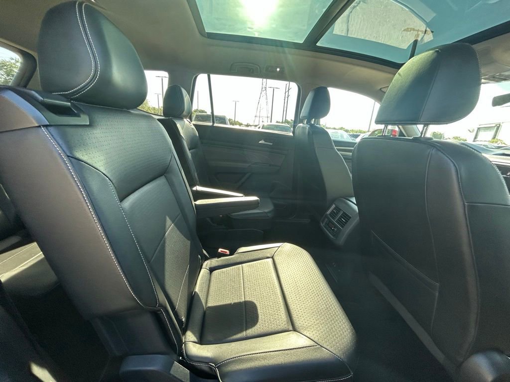 Used 2022 Volkswagen Atlas SE w/ Panoramic Sunroof Package FWD image 39