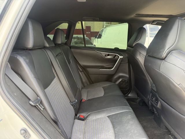 Used 2022 Toyota RAV4 XSE AWD/4WD image 33
