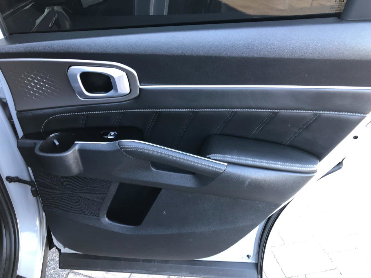 Used 2022 Kia Sorento SX AWD/4WD image 32