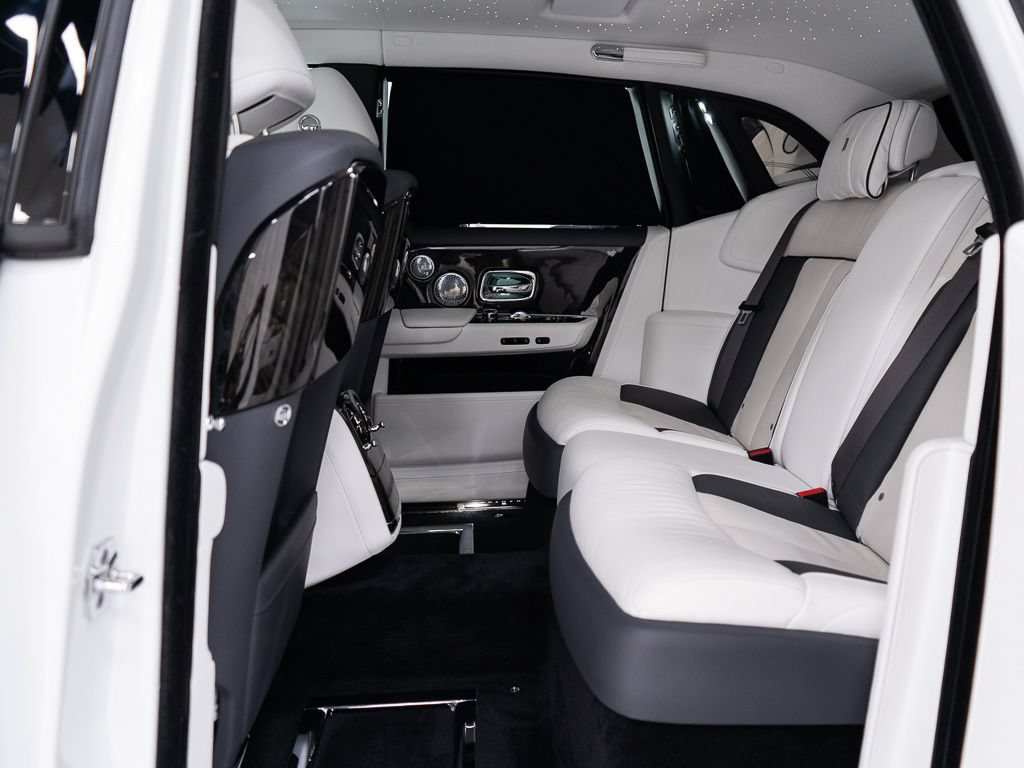 Certified 2023 Rolls-Royce Phantom Sedan RWD image 26