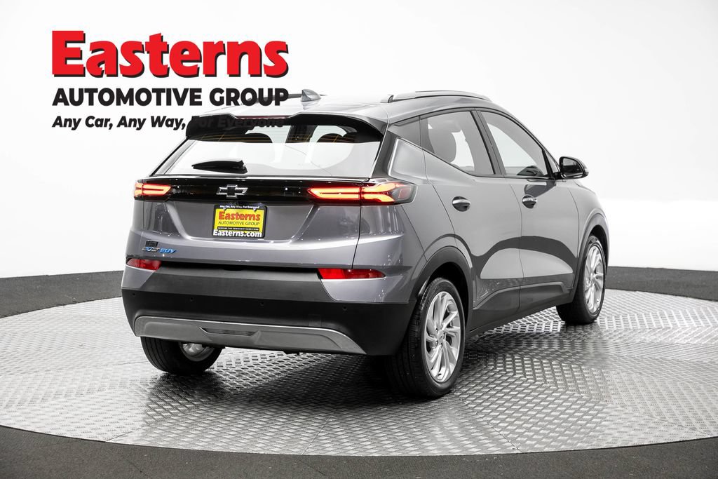 Used 2023 Chevrolet Bolt EUV LT w/ Driver Confidence Package FWD image 5