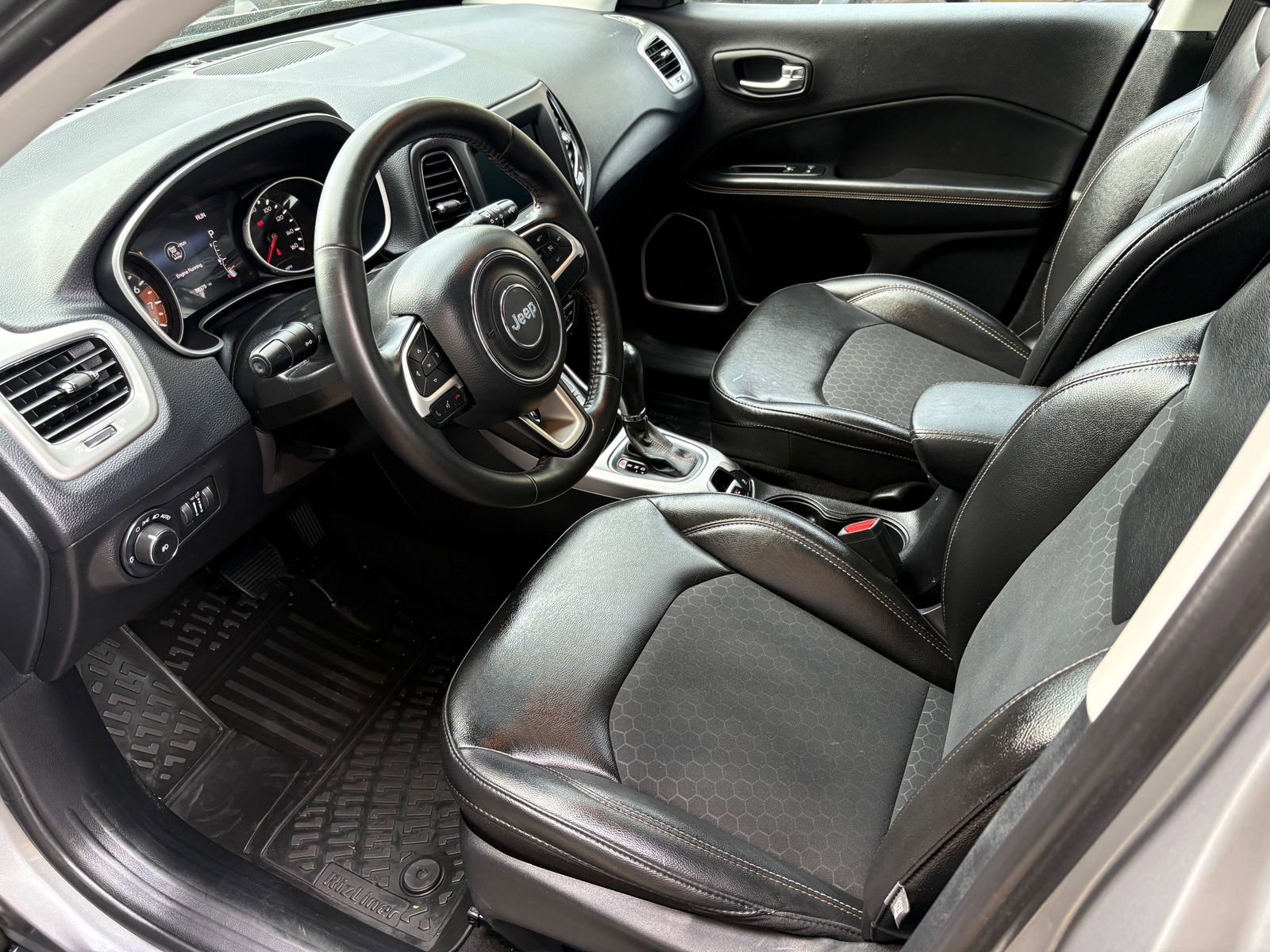 Used 2018 Jeep Compass Latitude w/ Popular Equipment Group image 10