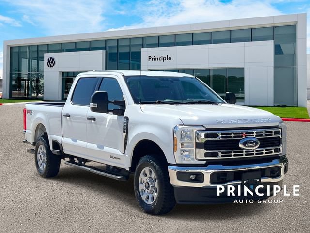 Used 2024 Ford F250 XLT w/ FX4 Off-Road Package AWD/4WD image 3