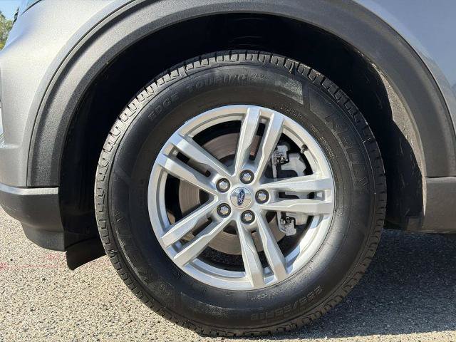 Certified 2023 Ford Explorer XLT RWD image 28