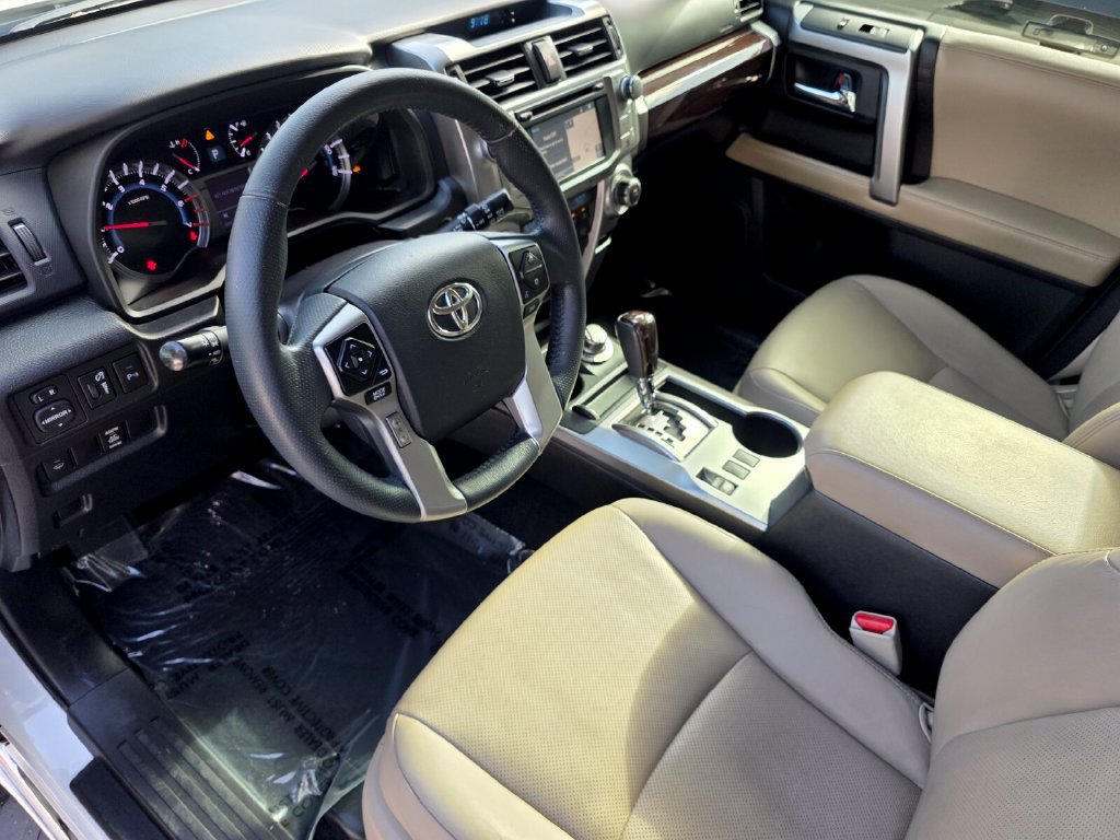 Used 2015 Toyota 4Runner Limited AWD/4WD image 10