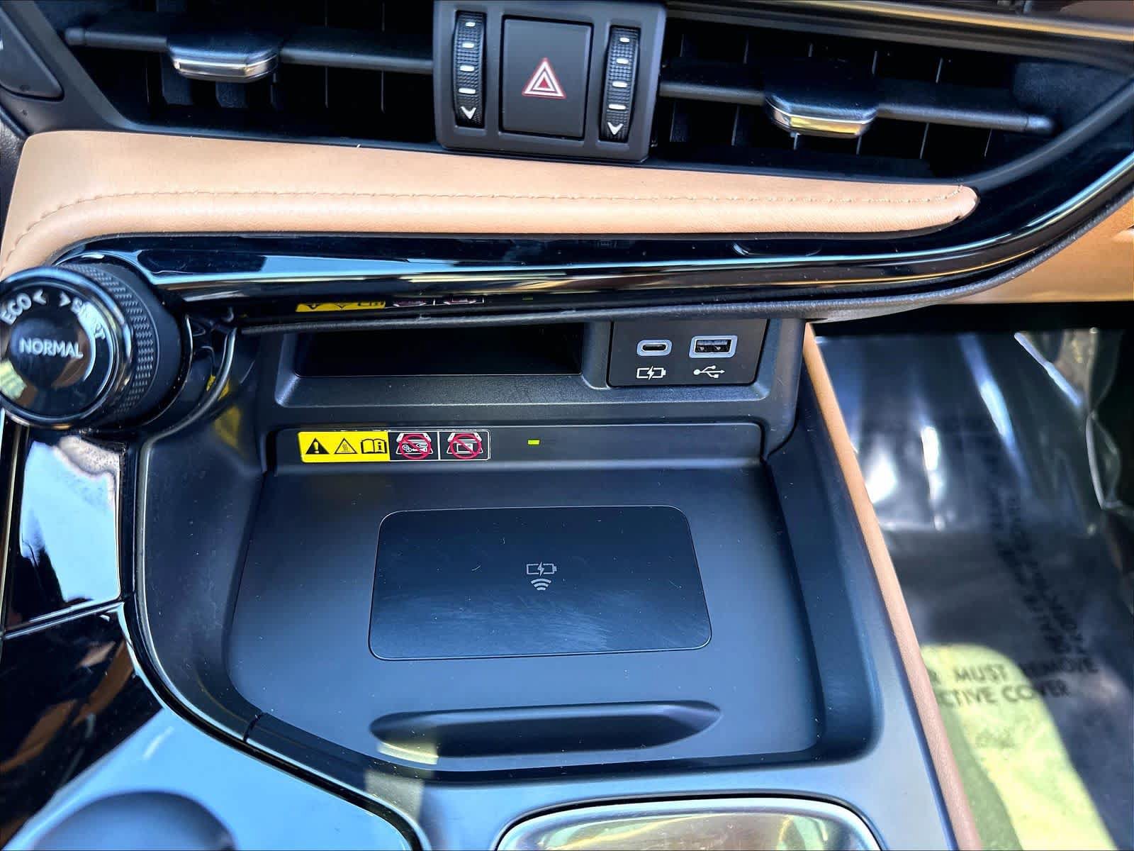 Used 2024 Lexus NX 350 AWD w/ Vision Package image 18
