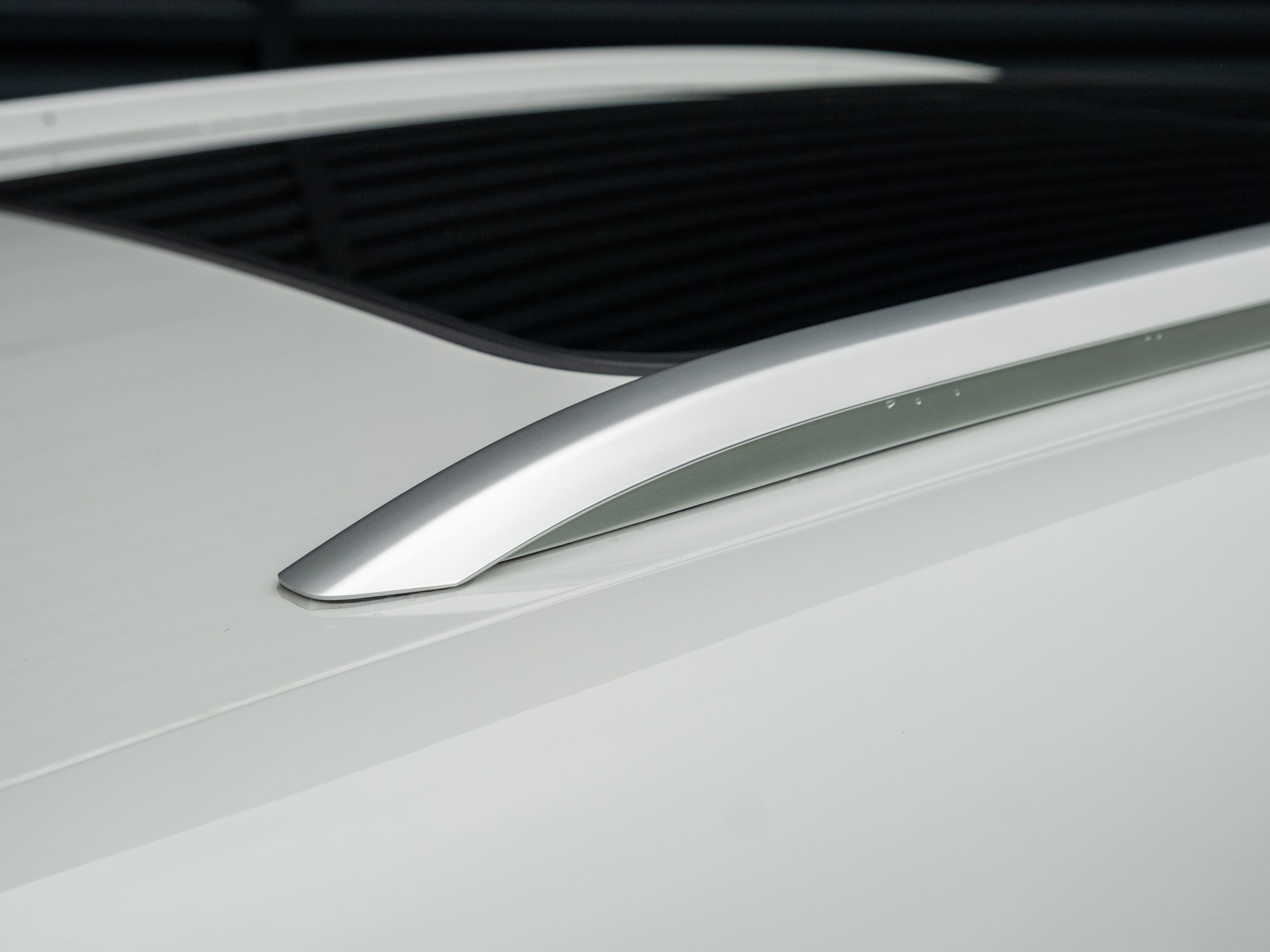 Certified 2023 Porsche Macan AWD/4WD image 38