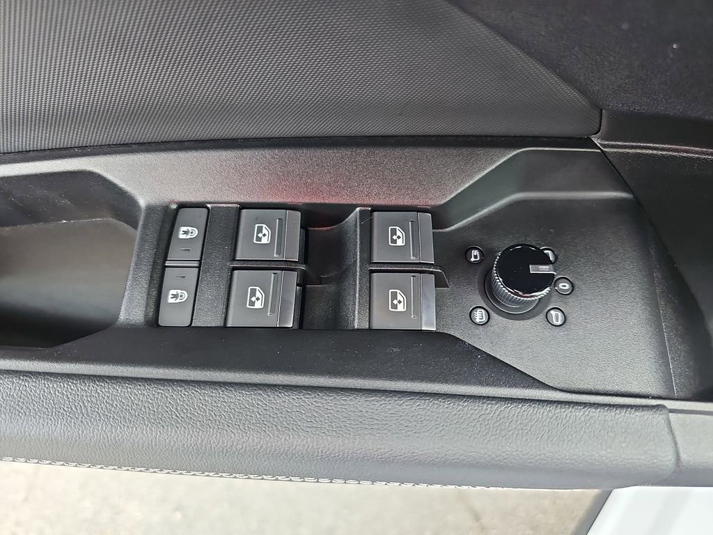 Used 2023 Audi Q4 e-tron Premium Plus w/ Premium Plus image 32