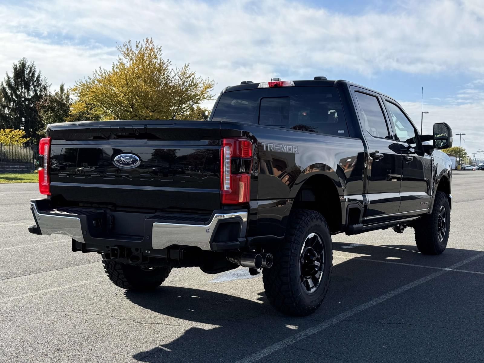 New 2026 Ford F250 Lariat w/ Tremor Off-Road Package AWD/4WD image 2