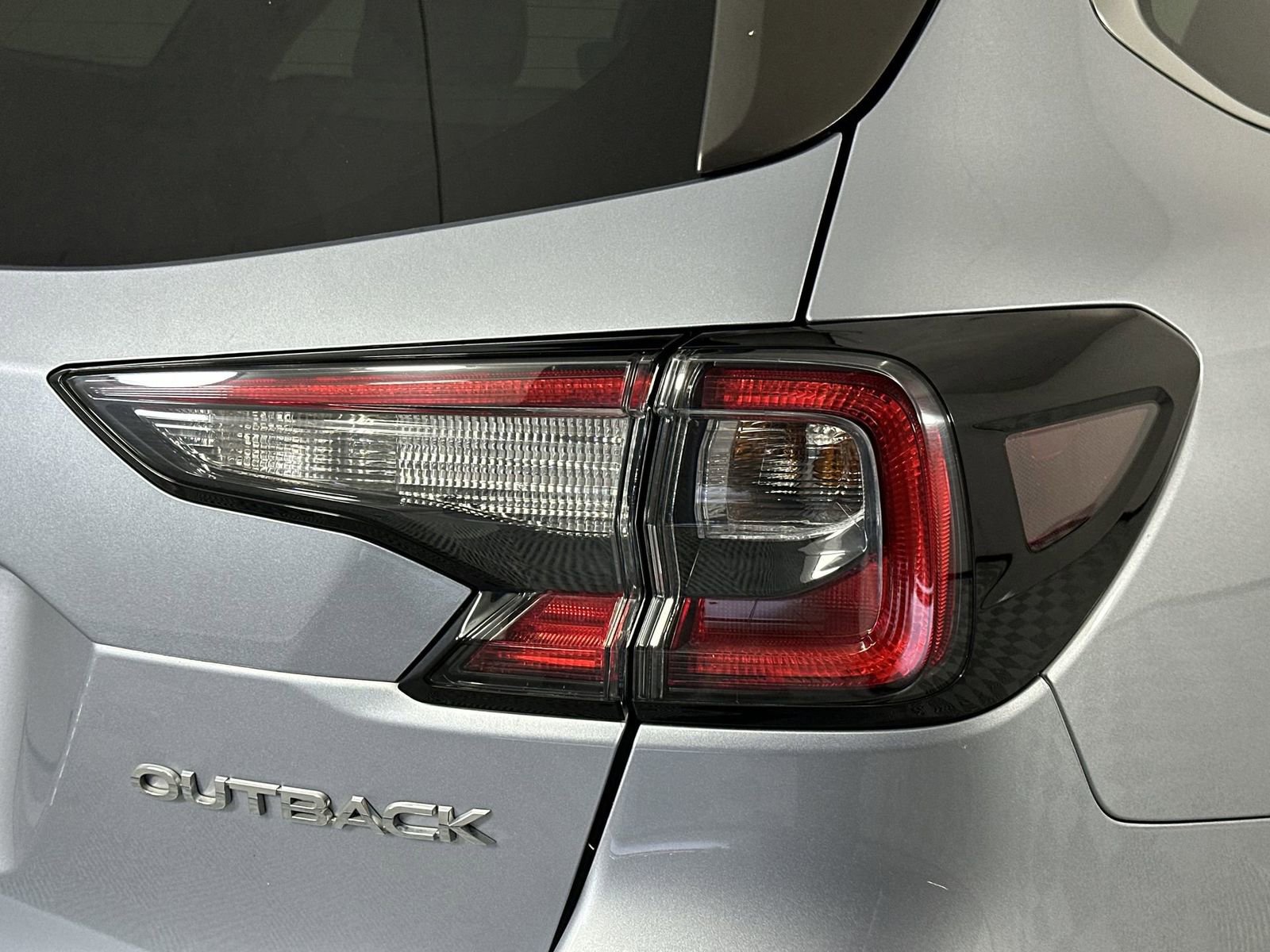 Used 2024 Subaru Outback Premium AWD/4WD image 26