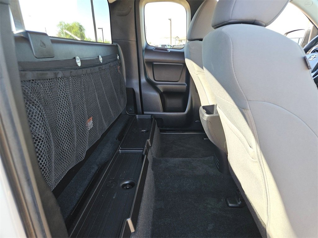 Used 2022 Toyota Tacoma SR image 27