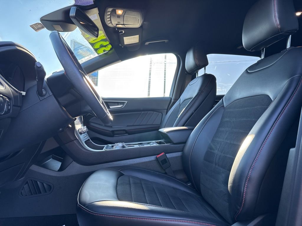 Used 2024 Ford Edge ST-Line image 17