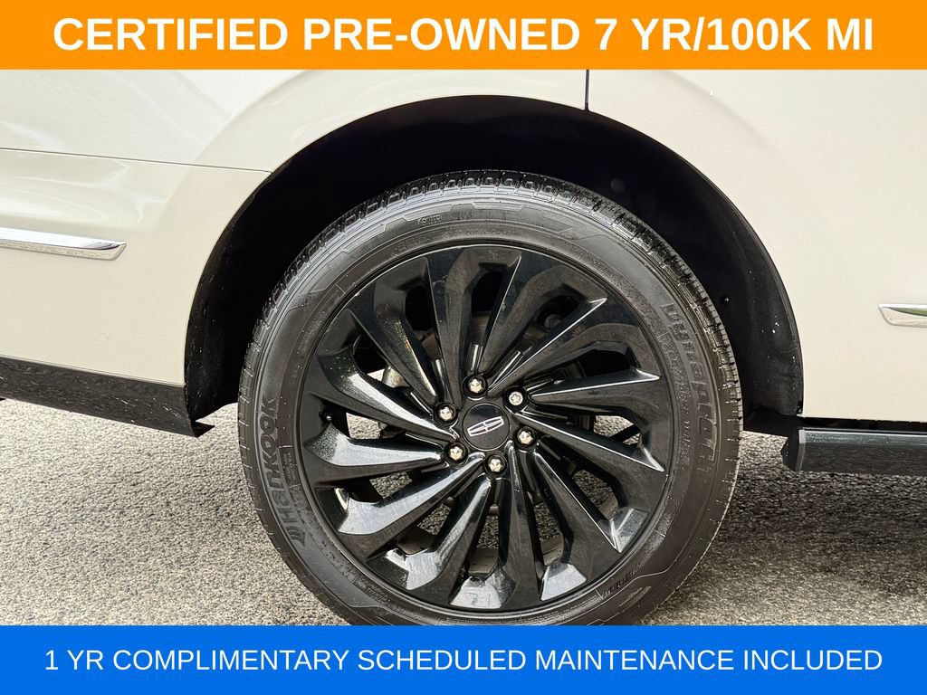 Used 2021 Lincoln Navigator Reserve AWD/4WD image 11